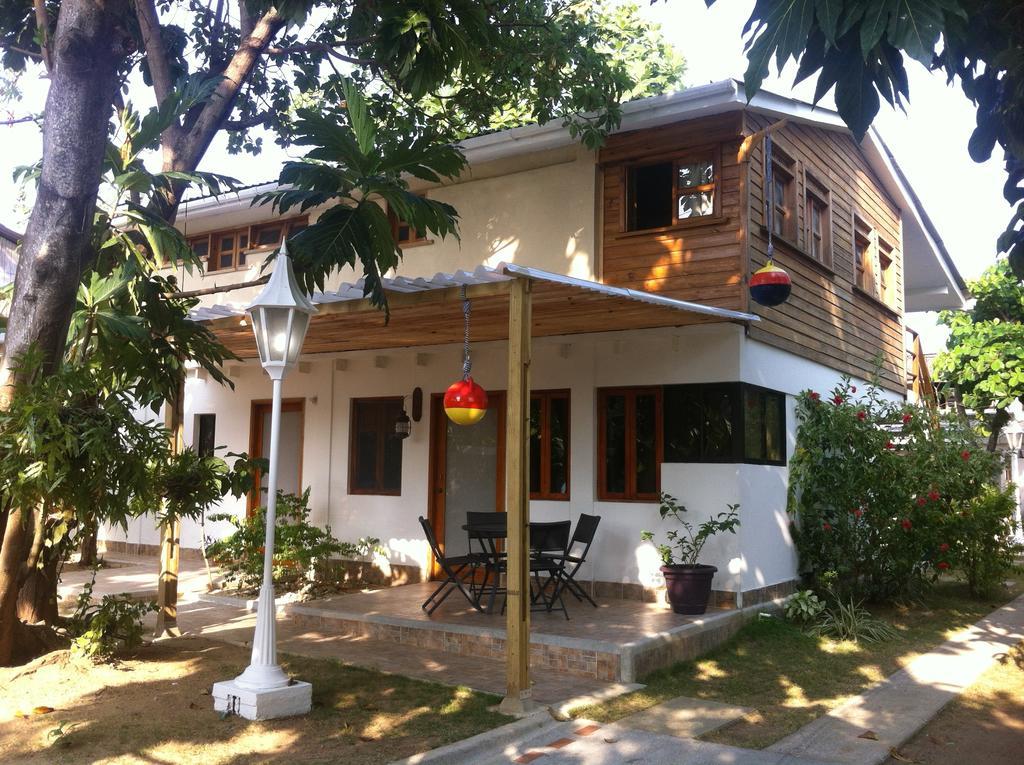 Hostal Casaluna San Andres Exterior photo